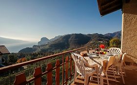 Balcone Panoramico Sul Garda - Happy Rentals